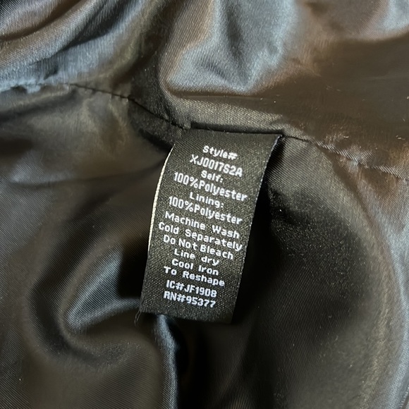 Sanctuary Camp Herpa Bomber - Picture 6 of 6